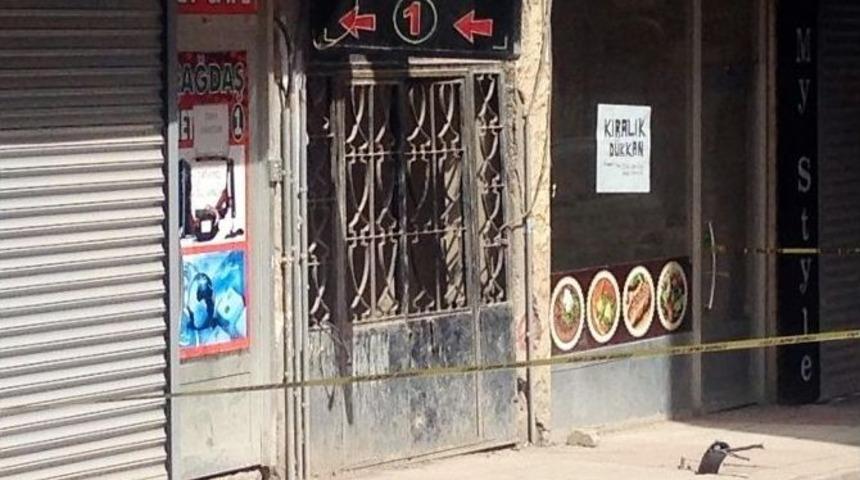 Ş&uuml;pheli Paket Polisi Alarma Ge&ccedil;irdi
