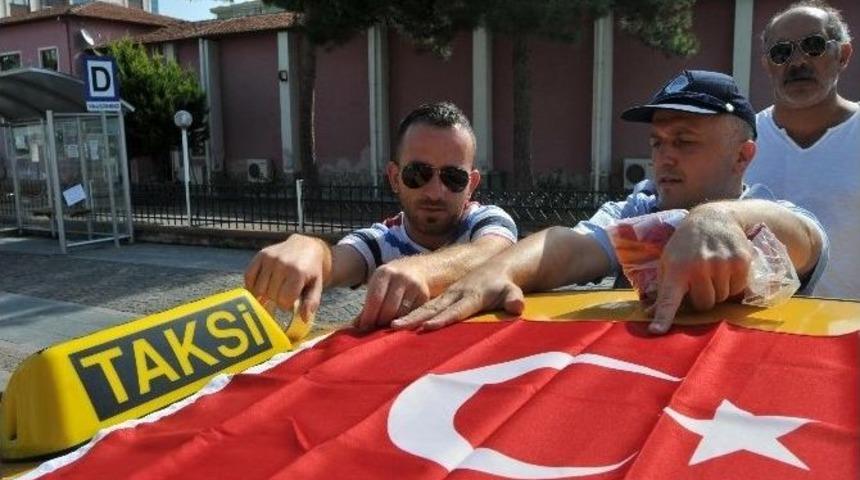 Atakum&rsquo;da 5 Bin Bayrak Dağıtıldı