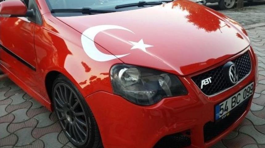 Sakarya&rsquo;da Otomobiller &Uuml;cretsiz Ay Yıldız &Ccedil;ıkarması İle Kaplanıyor