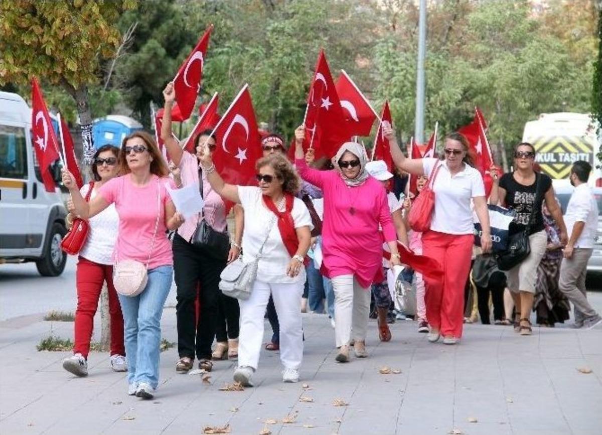 Ankara&rsquo;da Kadınlar Askerliğe Başvurdu