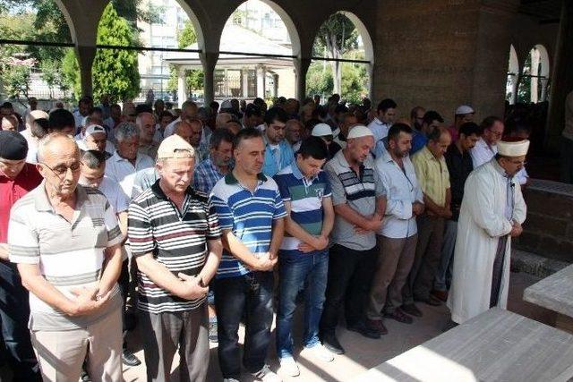 Tekirdağ&rsquo;da Şehitler İ&ccedil;in Gıyabi Cenaze Namazı Kılındı 1