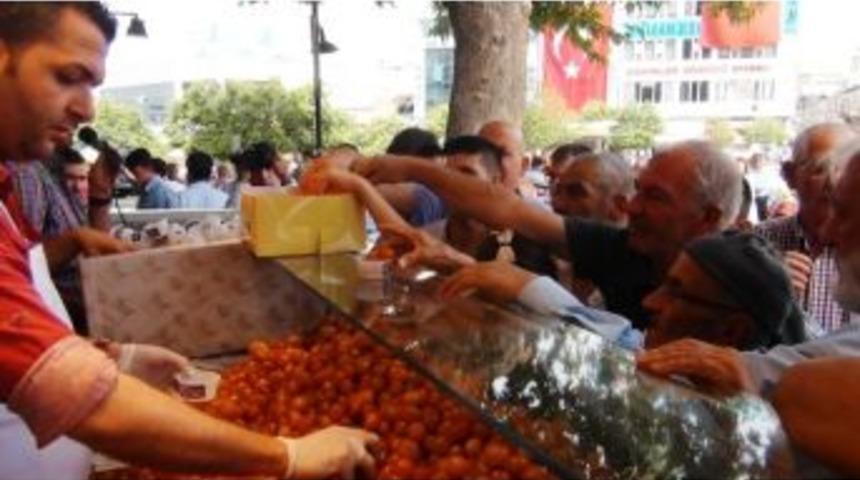 Esnaftan Şehitler İ&ccedil;in Lokma