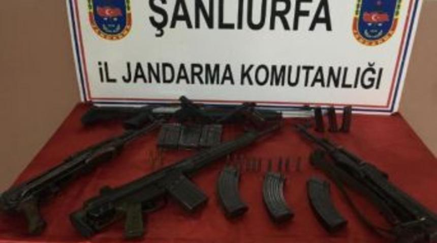 Viranşehir'de Silah Ka&ccedil;ak&ccedil;ılığı Operasyonu: 4 G&ouml;zaltı