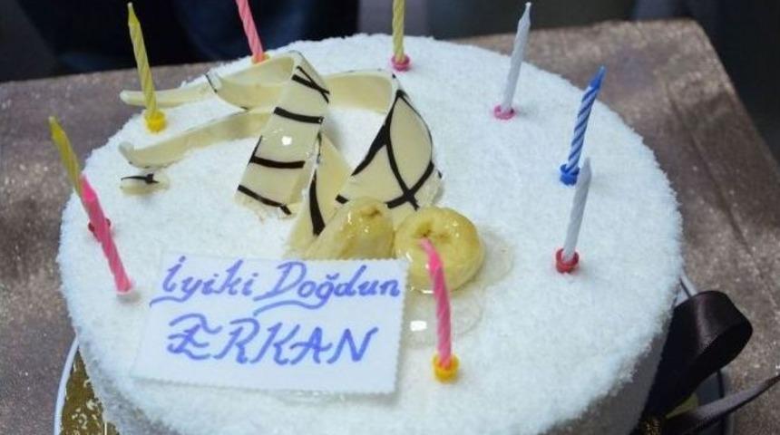 Erkan Kaş&rsquo;a S&uuml;rpriz Doğum G&uuml;n&uuml; Partisi