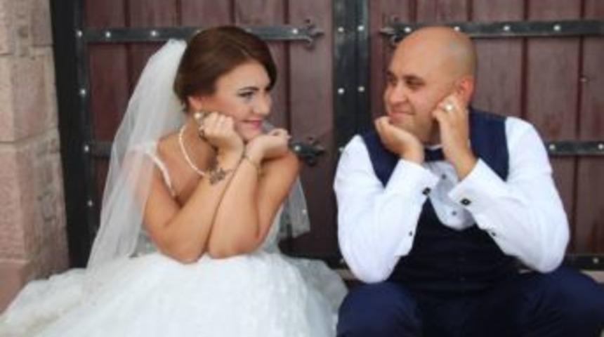 Gelin Ve Damattan Duyarlı Davranış