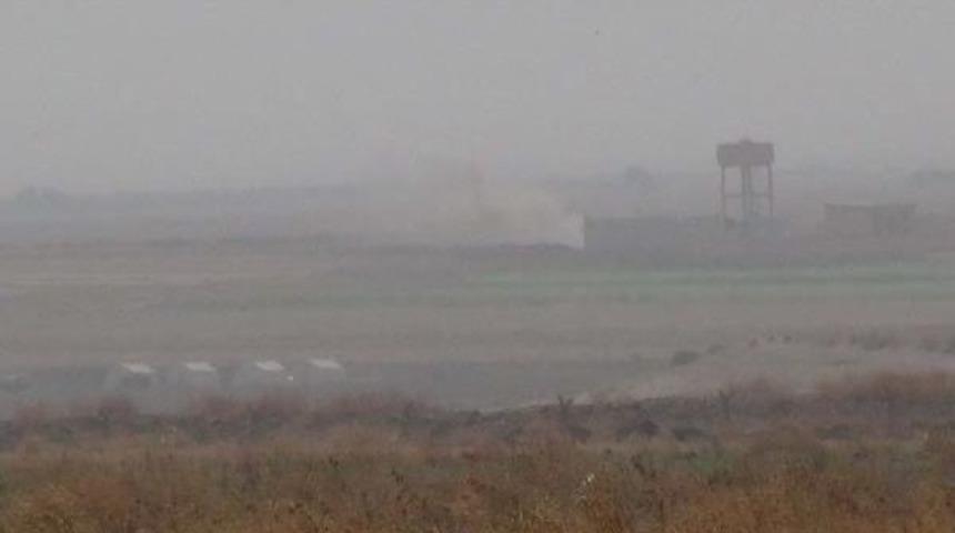 Suriye Sınırında Işid Ile Muhalifler Arasında &Ccedil;atışma