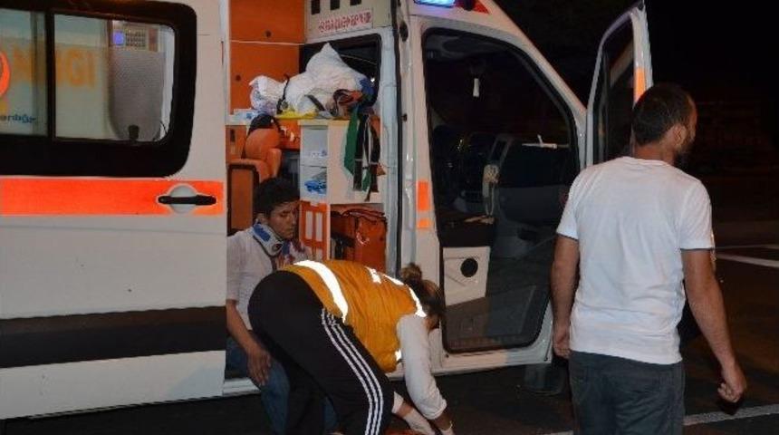 Aşırı Hız Kazayı Getirdi: 2 Yaralı