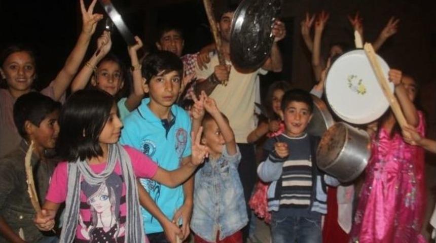 Başkale&rsquo;de Cizre İ&ccedil;in G&uuml;r&uuml;lt&uuml; Eylemi