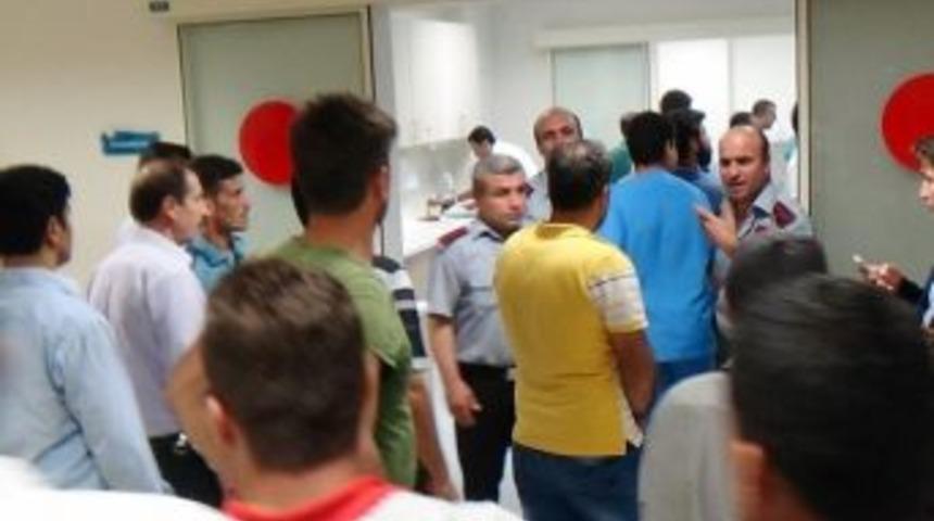 Asker Kazayla Kendini Vurdu