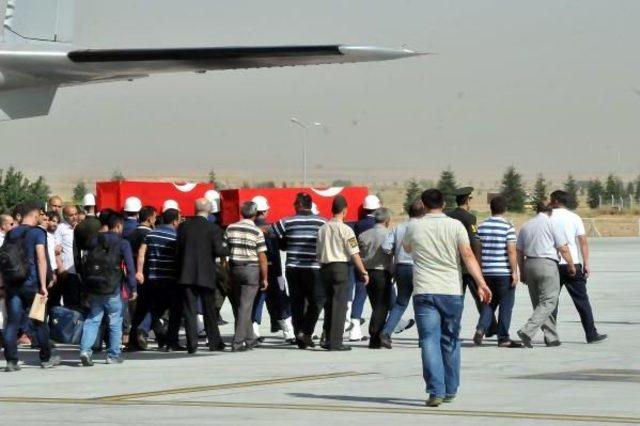 Konya, Şehitleri Recep Coşkun Ve Muharrem Öksüz'ü Uğurladı