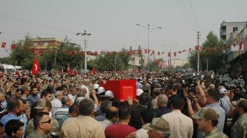 Dağlıca Şehidi Uzman &Ccedil;avuş Osmaniye&rsquo;de Toprağa Verildi