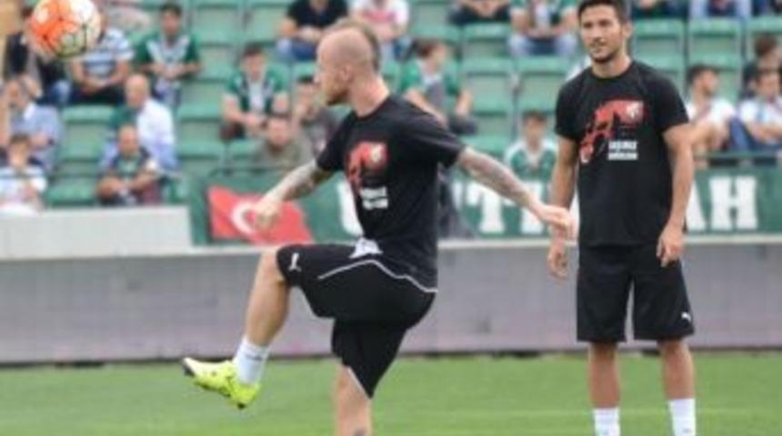 Taraftarsız Timsah Galibiyet Peşinde