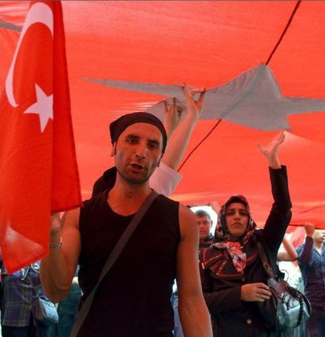 Şehit Ailelerinden  ter&ouml;re Lanet, Birliğe Davet  Mitingi (2) 3