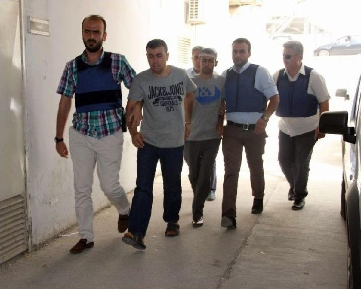 Gaziantep&rsquo;teki Kanlı Kavganın Cinayet Zanlıları Adliyeye Sevk Edildi
