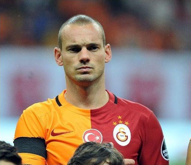 Galatasaray, Metin Oktay’ı Andı