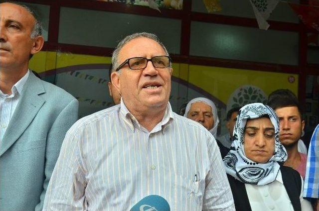 Ab Bakanı Ve Başmüzakereci Konca, Hdp Kocaeli İlçe Teşkilatlarını Ziyaret Etti