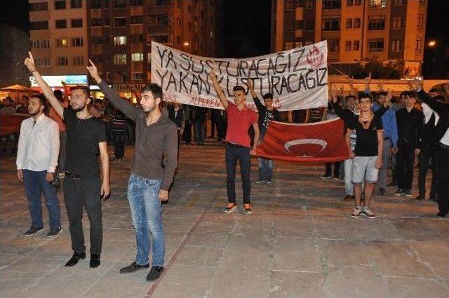 Sivas’ta Alperen Ocakları, Öcalan Maketini Yaktı