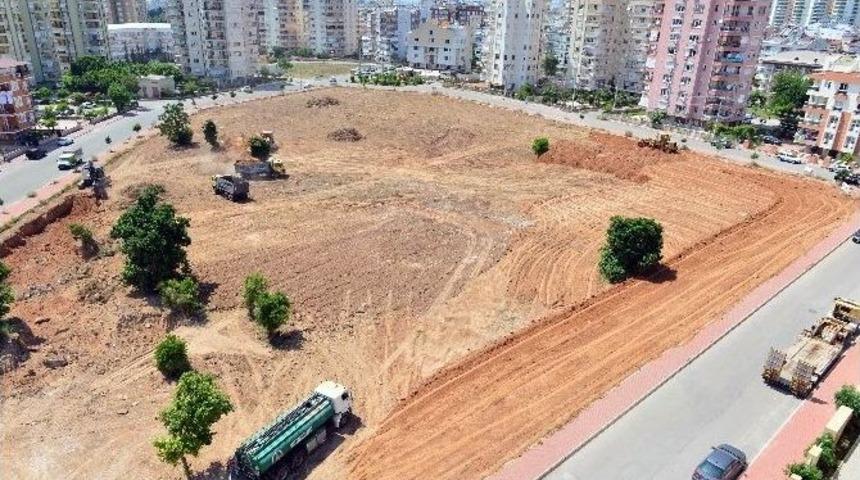 Muratpaşa’da Mezbelelik Alanlar Kente Kazandırılıyor
