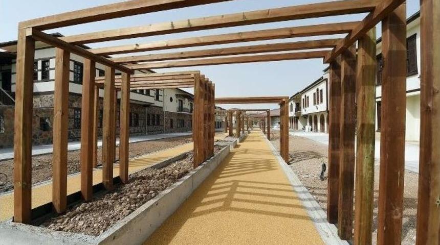 Sanat Sokağı A&ccedil;ılış İ&ccedil;in G&uuml;n Sayıyor