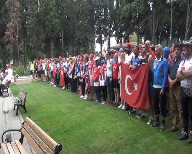 Terörü Protesto Için Pedal Çevirdiler