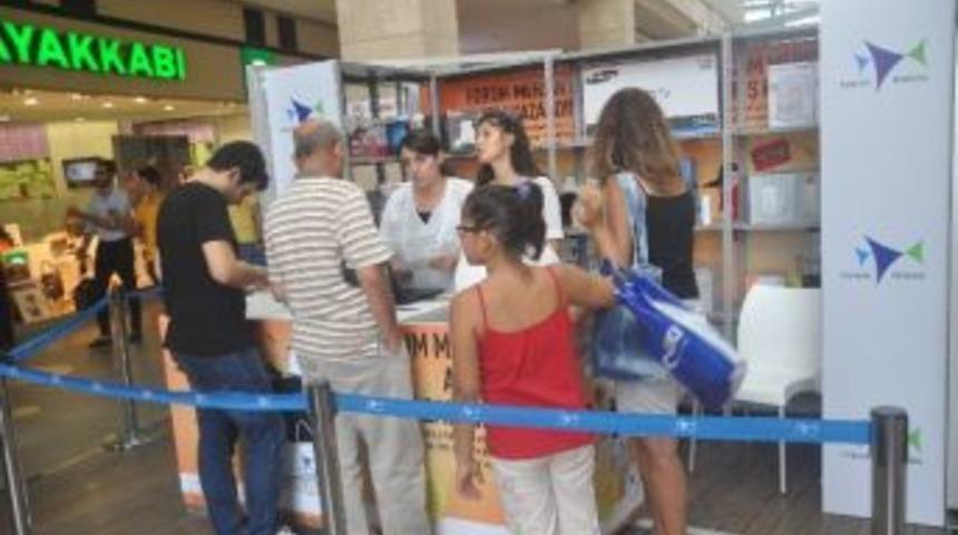 Forum Mersin&rsquo;de Her G&uuml;n Onlarca Hediye