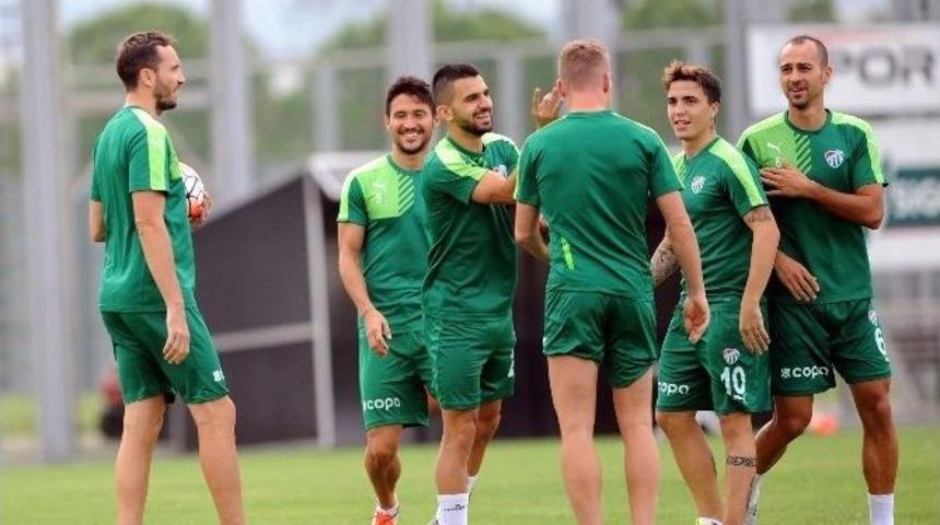 Bursaspor, Fenerbah&ccedil;e Ma&ccedil;ının Hazırlıklarına Başladı