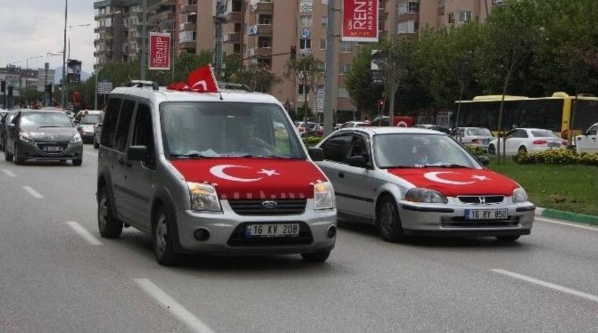 Bursa&rsquo;da Y&uuml;zlerce Ara&ccedil; Ter&ouml;re Tepki İ&ccedil;in Yollara D&ouml;k&uuml;ld&uuml;