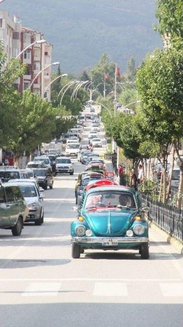 Vosvos&ccedil;ulardan Şehitlere Saygı Ter&ouml;re Lanet Korteji 3