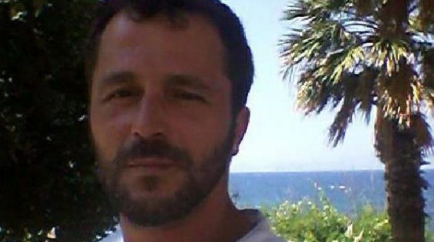 Başını Yere &Ccedil;arpıp &Ouml;ld&uuml;