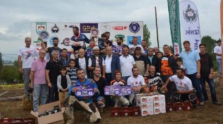 İznik'te Enduro R&uuml;zgarı