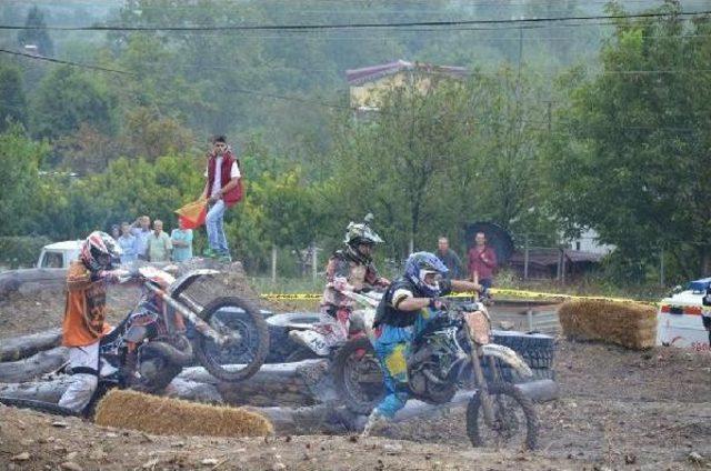 İznik te Enduro R&uuml;zgarı 2