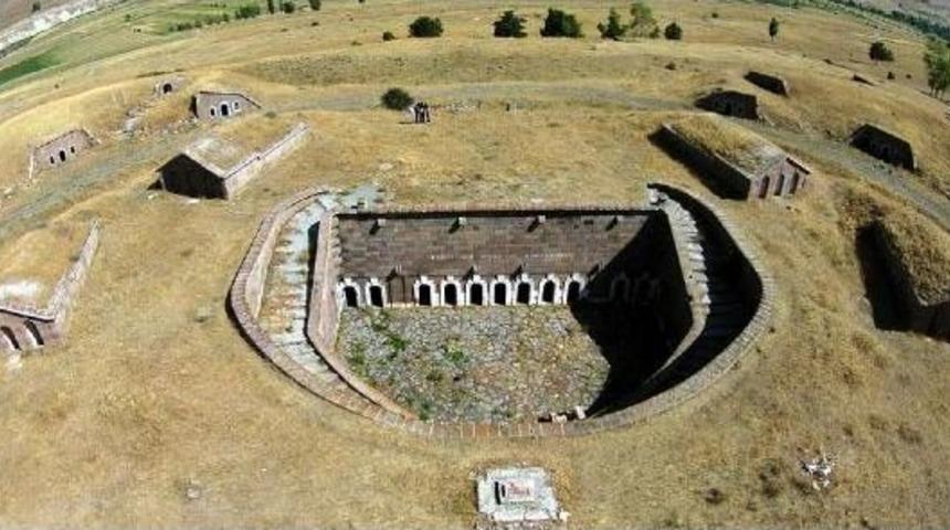 Tarihe 4X4'l&uuml;k Gezi