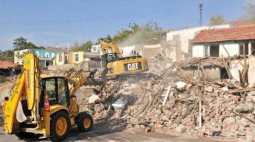 Mamak&rsquo;ta Kentsel D&ouml;n&uuml;ş&uuml;m T&uuml;m Hızıyla Devam Ediyor