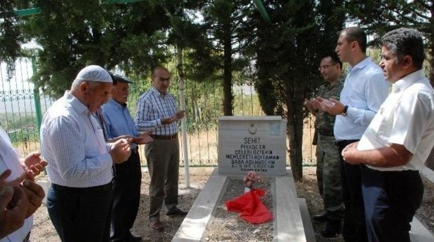 Şehit Piyade Er &Ccedil;elebi &Ouml;ztekin Mezarı Başında Anıldı