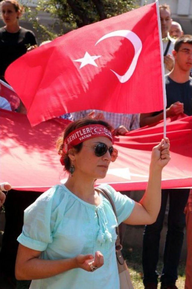 Zonguldak'ta, 'şehitlere Saygı Yürüyüşü'