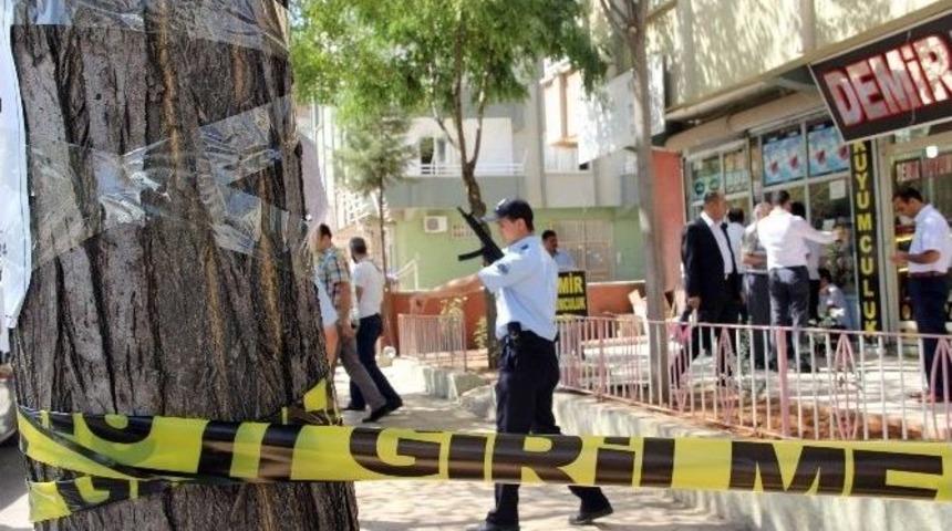 Pompalı T&uuml;fekle Kuyumcu Soygunu