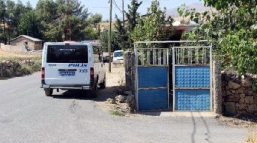 Evdeki Altınlar Kayboldu