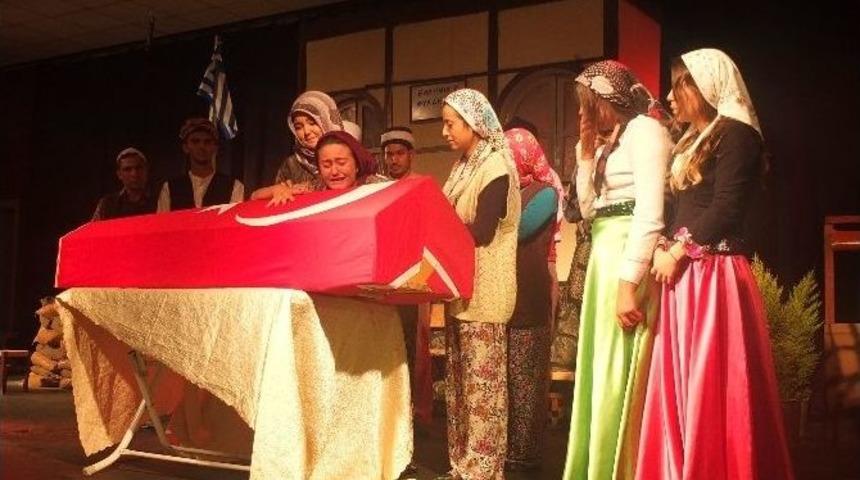 İlçenin Kurtuluşunu Sahnelediler