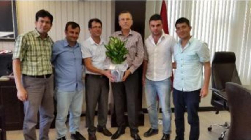 İşitme Engellilerden Kaymakam G&uuml;nl&uuml;&rsquo;ye Ziyaret