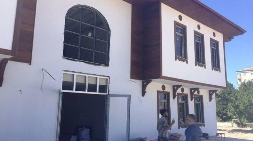 Ereğli&rsquo;de Şehir Konağı Bitme Aşamasına Geldi