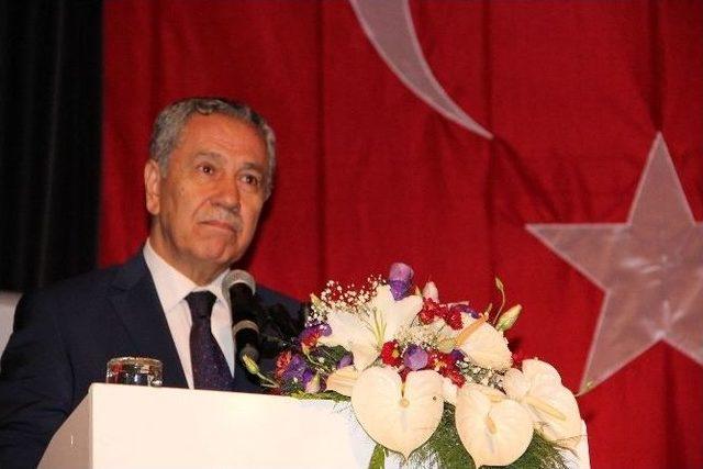 Arınç, Yalova Üniversitesi’nin Akademik Yıl Açılışına Katıldı