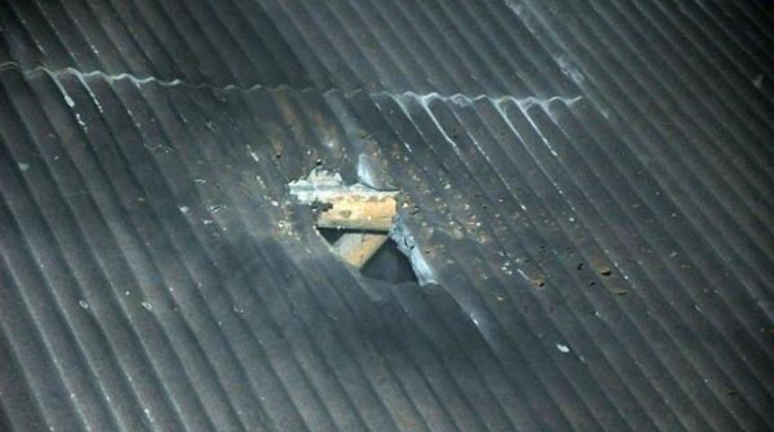 Y&uuml;ksekova'da Hendekleri Kapatmaya Giden Polislere Ateş Edildi