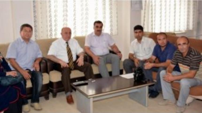 Milli Eğitim M&uuml;d&uuml;r&uuml; Sevgili, Z&uuml;mreler Toplantısına Katıldı
