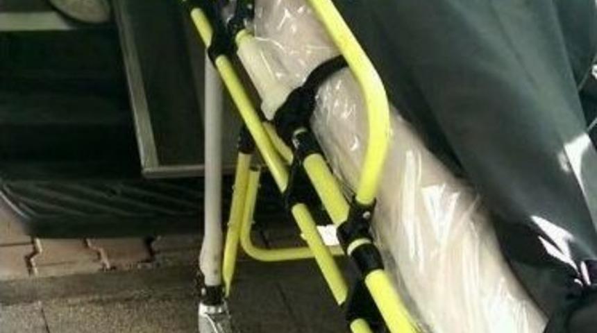 Karnındaki Bı&ccedil;akla Hastaneye B&ouml;yle Getirildi