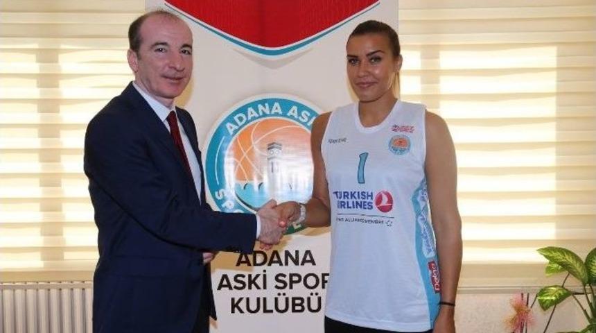 Adana Aski Spor&rsquo;da Kamile Nacickaite Resmi İmzayı Attı