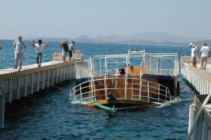 22 Kişiye Mezar Olan Tur Teknesi İskeleye Çekildi G1