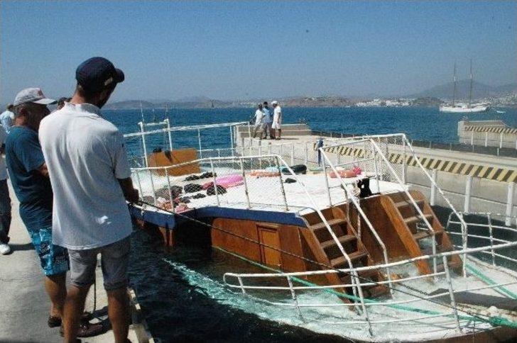 22 Kişiye Mezar Olan Tur Teknesi İskeleye Çekildi G5