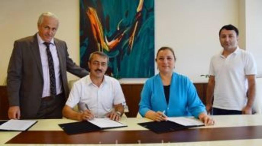 Cumayeri Myo&rsquo;ya Ek Bina İ&ccedil;in İmzalar Atıldı