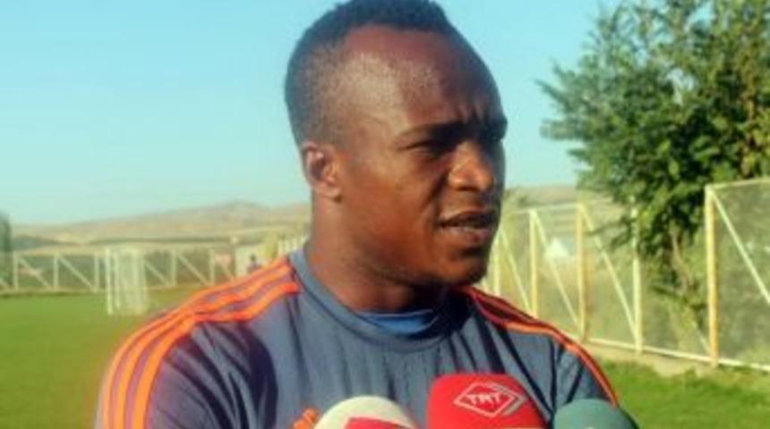 Akpabıo: "elazığ Derbisini B&uuml;y&uuml;k Bir Sabırsızlıkla Bekliyorum"