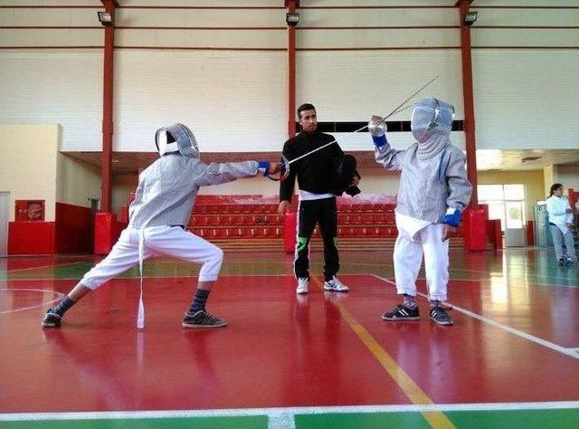 Van&rsquo;da Eskrim Kursu&rsquo;na Yoğun İlgi 1